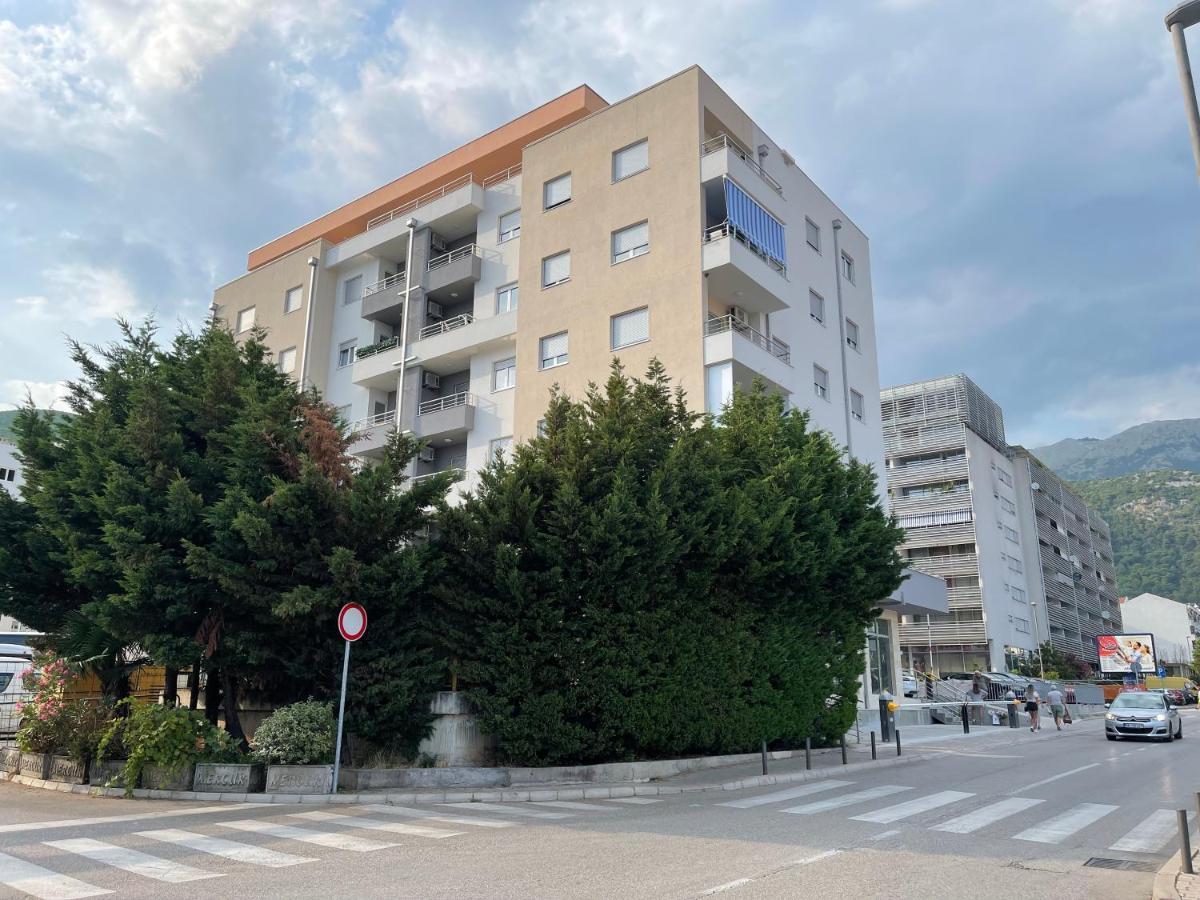 Apartment Azure Budva