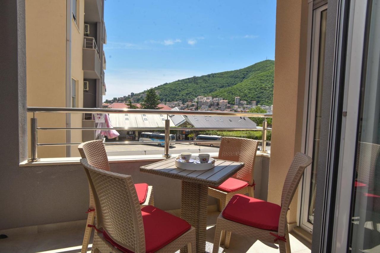 Azure Apartment Budva